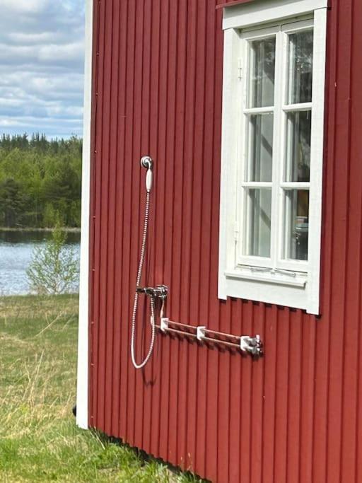 סבג Charmig Gard Med Bastu, Strandtomt Och Utedusch I Naturskoent Omrade מראה חיצוני תמונה